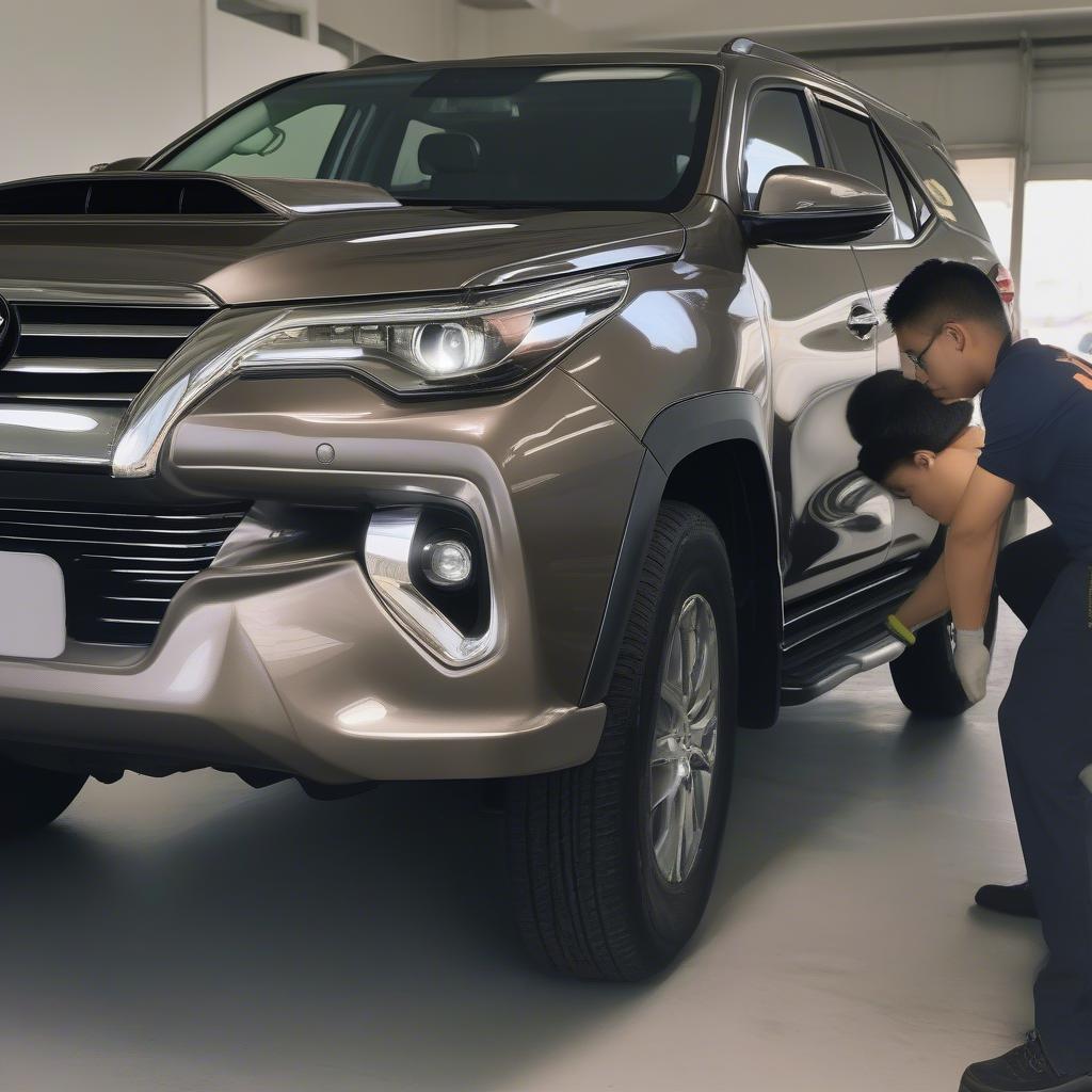 Kiểm tra xe Fortuner cũ tại Ô Chợ Tốt Vũng Tàu