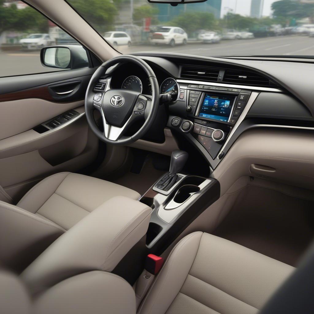 Nội thất Toyota Camry cũ TPHCM