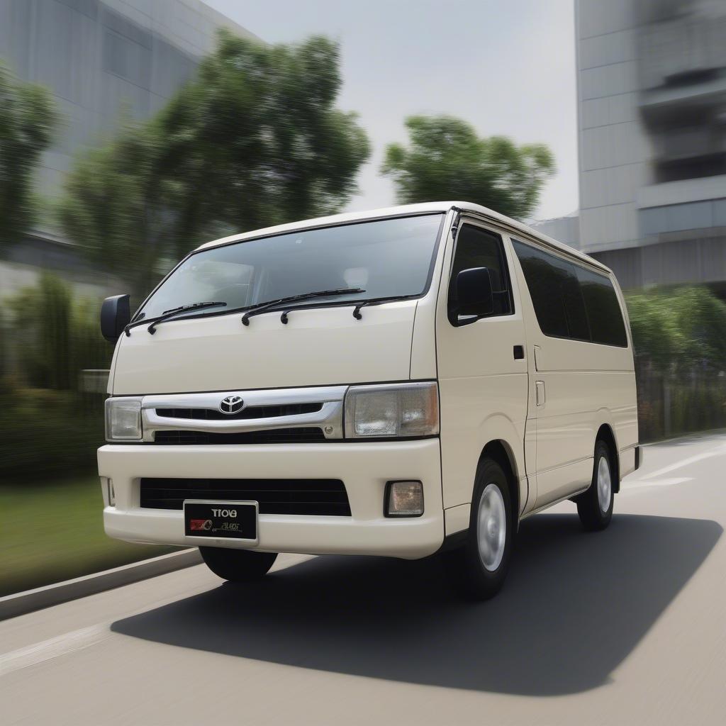 Ngoại thất Toyota Hiace 2000.