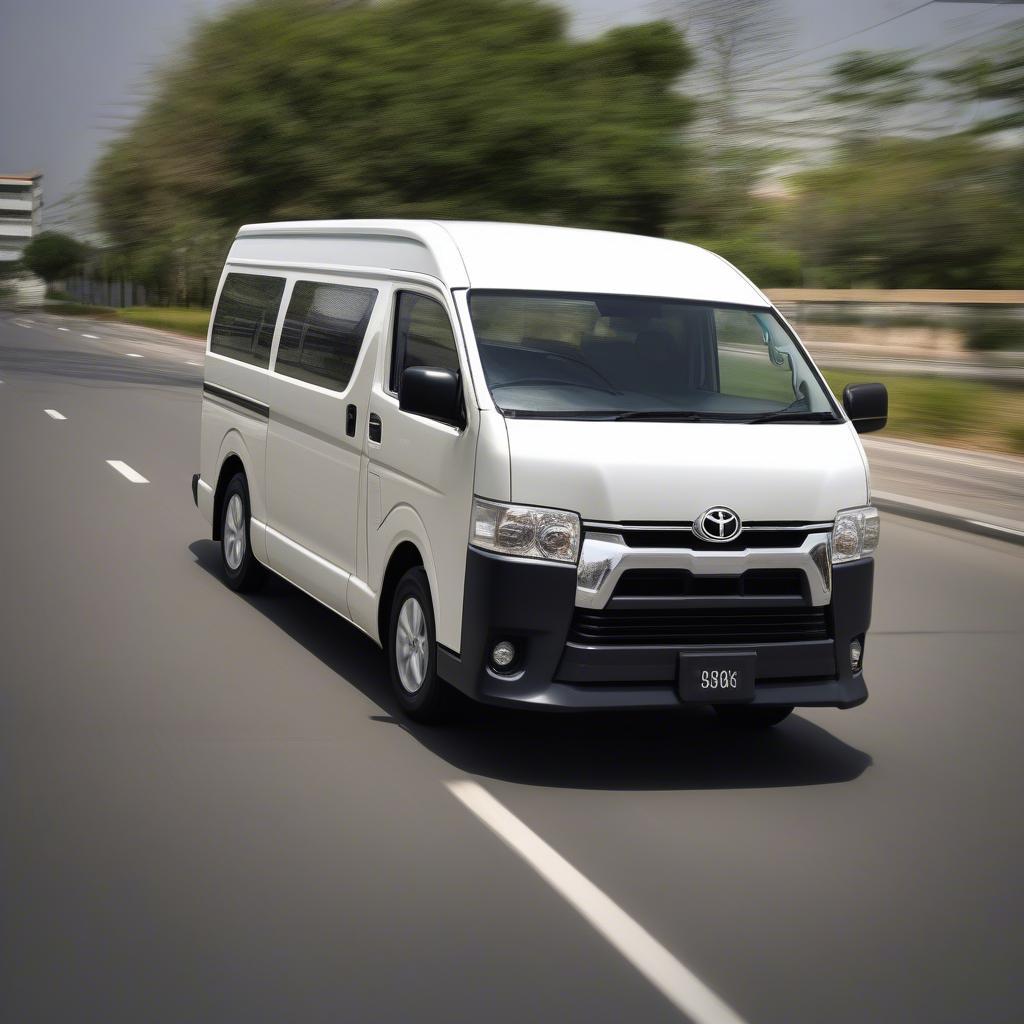 Ngoại thất xe Hiace 2016